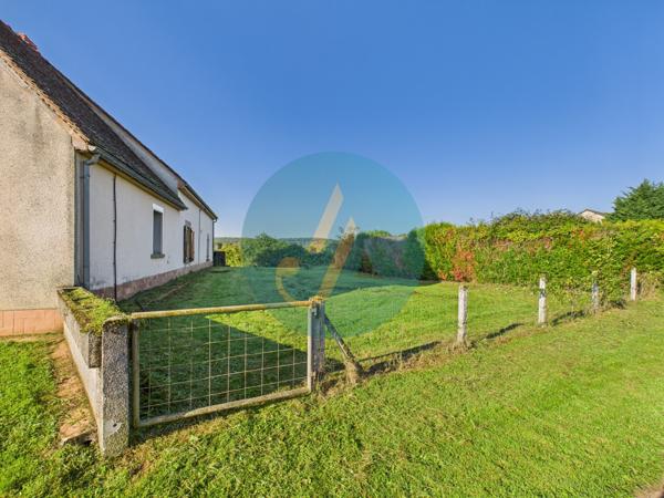 Jailly (58330) Charmante longère plain-pied, 3 chambres avec dépendances et terrain