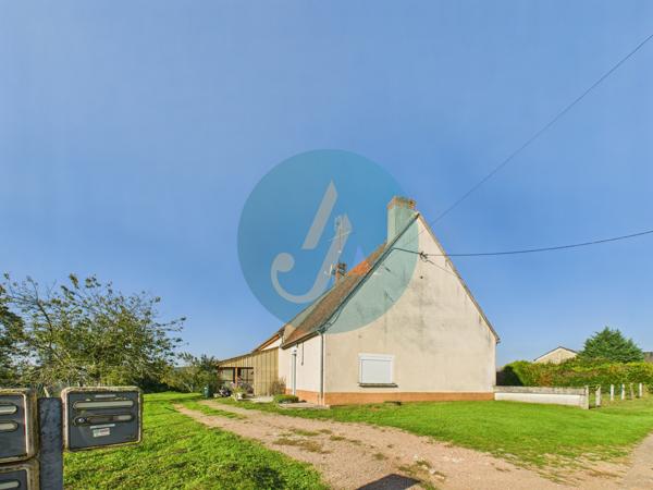 Jailly (58330) Charmante longère plain-pied, 3 chambres avec dépendances et terrain