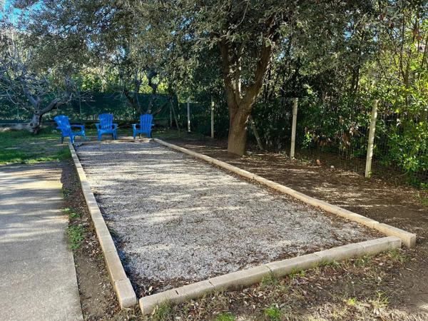 PROPRIETE COMPOSEE DE 5 GITES ET D’UNE GRANDE HABITATION PRIVEE, 2 PISCINES SUR TERRAIN ARBORE, ELNE