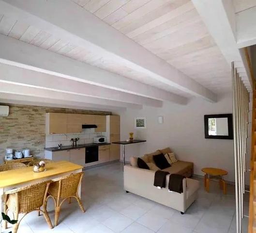 PROPRIETE COMPOSEE DE 5 GITES ET D’UNE GRANDE HABITATION PRIVEE, 2 PISCINES SUR TERRAIN ARBORE, ELNE
