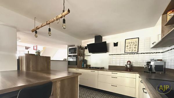 Vente maison Saintes : 390 500 € - AJP Immobilier Saintes