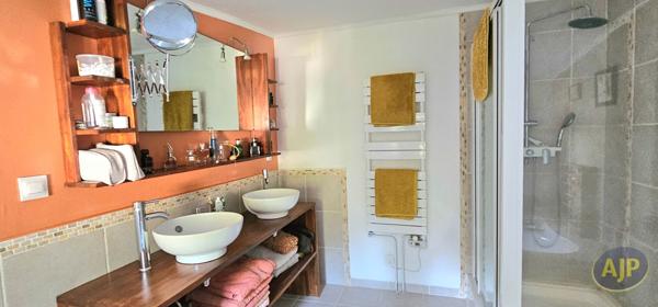 Vente maison Saintes : 390 500 € - AJP Immobilier Saintes