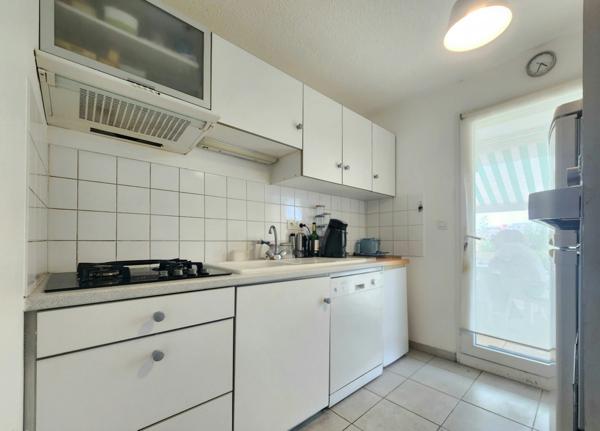 LA ROCHELLE – LES MINIMES – APPARTEMENT T2 AVEC TERRASSE 48m² PLEIN SUD VUE LAC ET PARKING SÉCURISÉ