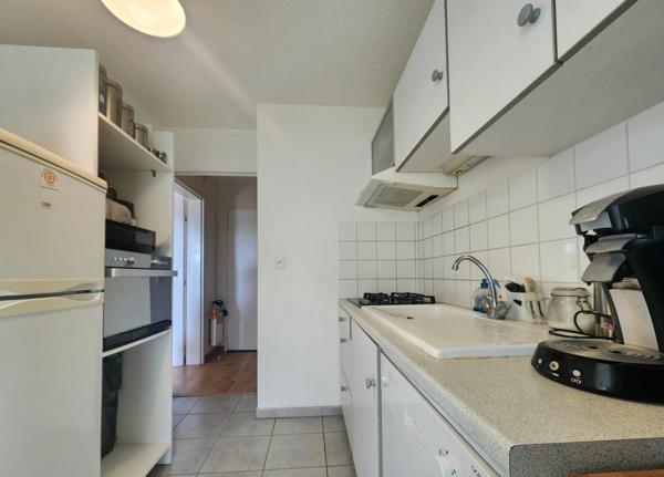 LA ROCHELLE – LES MINIMES – APPARTEMENT T2 AVEC TERRASSE 48m² PLEIN SUD VUE LAC ET PARKING SÉCURISÉ