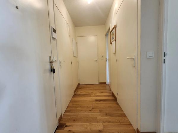LA ROCHELLE – LES MINIMES – APPARTEMENT T2 AVEC TERRASSE 48m² PLEIN SUD VUE LAC ET PARKING SÉCURISÉ