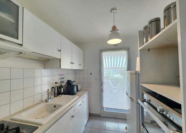 LA ROCHELLE – LES MINIMES – APPARTEMENT T2 AVEC TERRASSE 48m² PLEIN SUD VUE LAC ET PARKING SÉCURISÉ