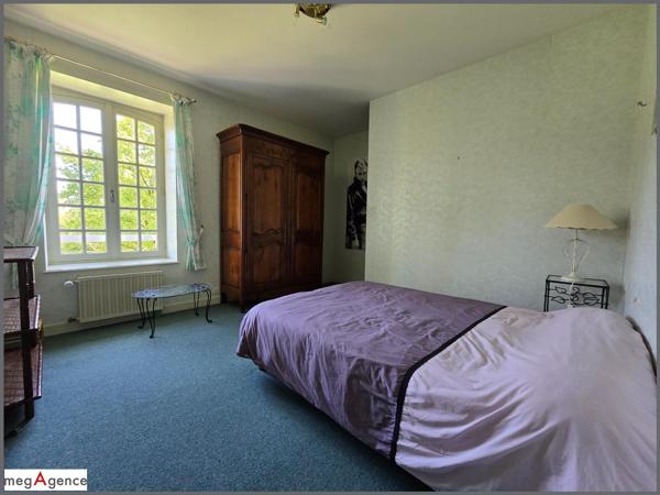 Maison à Fougères, 35133 - 9 pièces 225m²