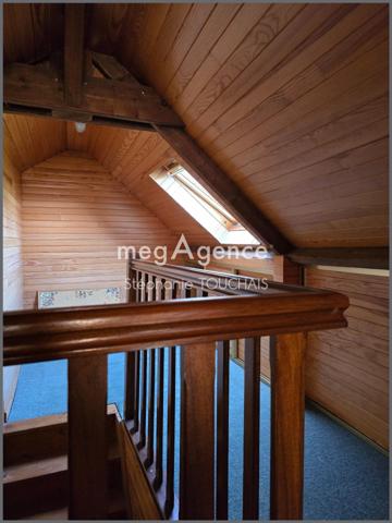 Maison à Fougères, 35133 - 9 pièces 225m²