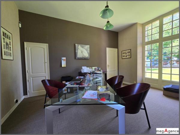Maison à Fougères, 35133 - 9 pièces 225m²