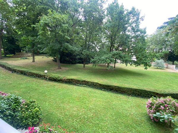 Appartement Orleans 4 pièce(s) 72m2 avec balcons, garage et cave