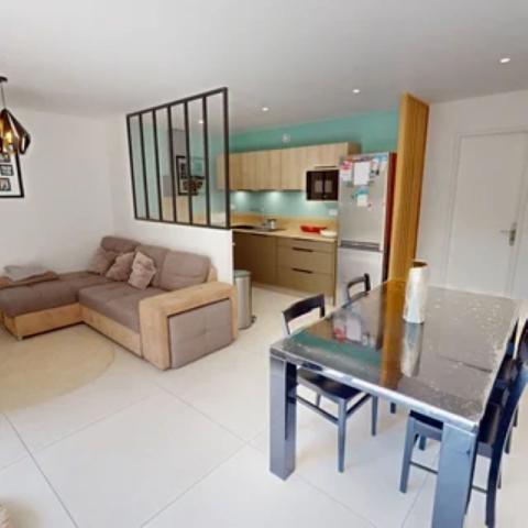 Appartement Orleans 4 pièce(s) 72m2 avec balcons, garage et cave