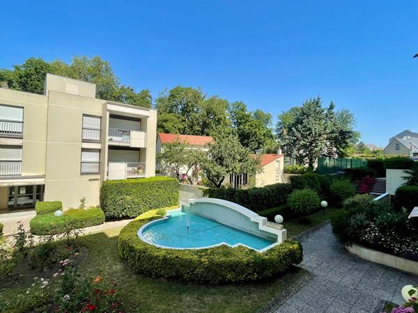 Appartement Orleans 4 pièce(s) 72m2 avec balcons, garage et cave