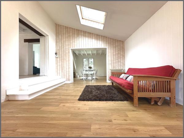 Maison rénovée de caractère à Léognan !!!