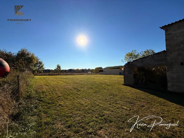 Terrain constructible 1542 m² – Garage existant – Lamothe-Montravel