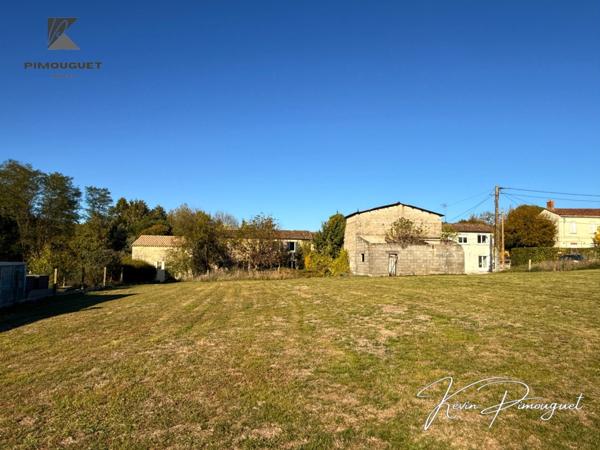 Terrain constructible 1542 m² – Garage existant – Lamothe-Montravel