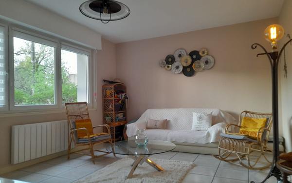 Appartement à vendre    3 pièces • 77,24 m2 Royan