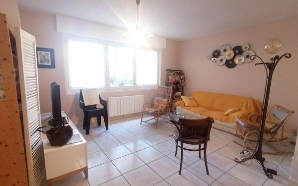 Appartement à vendre    3 pièces • 77,24 m2 Royan