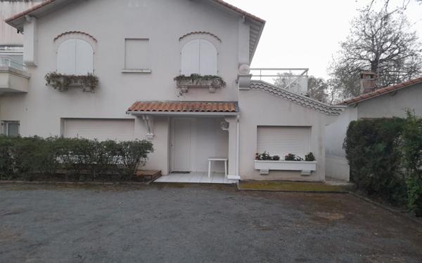 Appartement à vendre    3 pièces • 77,24 m2 Royan