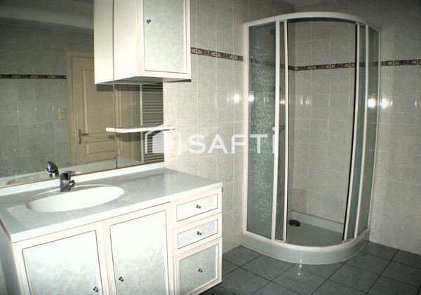 Maison plain pied deux chambres et logement annexe