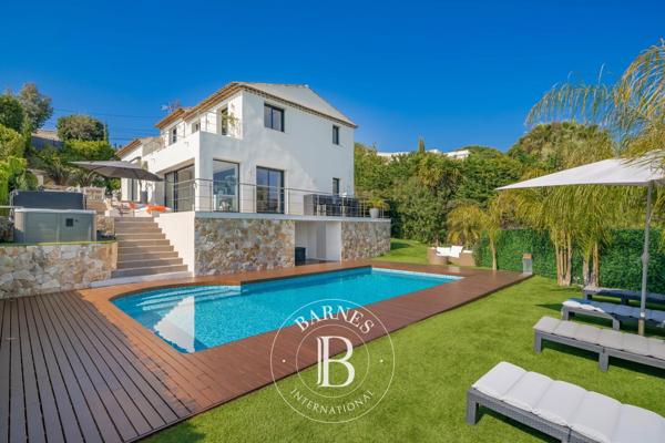 Vallauris, Villa 4 Chambres -  213 m² à vendre