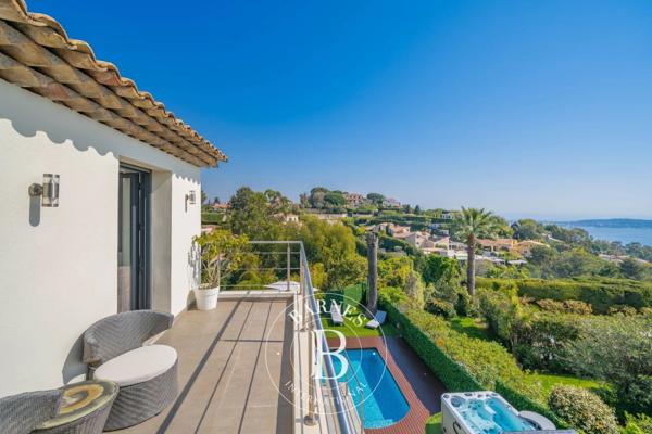 Vallauris, Villa 4 Chambres -  213 m² à vendre