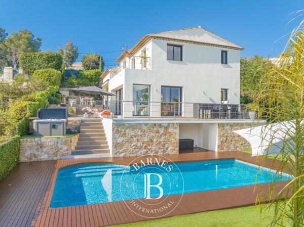 Vallauris, Villa 4 Chambres -  213 m² à vendre