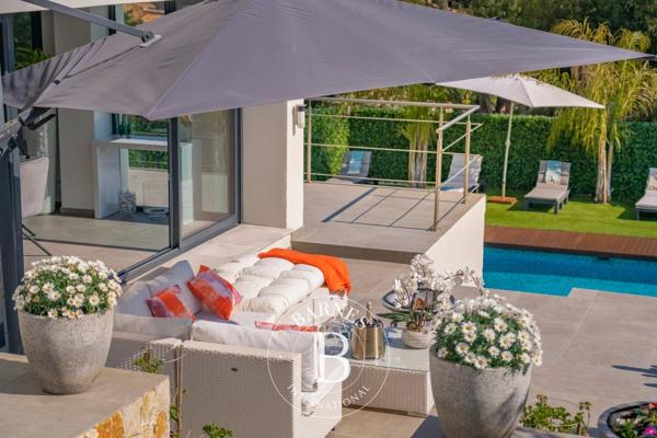 Vallauris, Villa 4 Chambres -  213 m² à vendre
