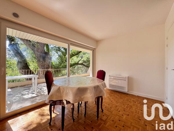 Location appartement 4 pièces 124 m² Nans-les-Pins