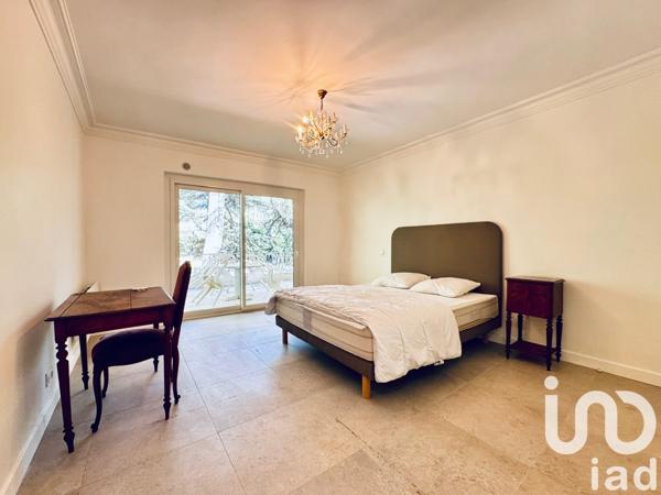 Location appartement 4 pièces 124 m² Nans-les-Pins