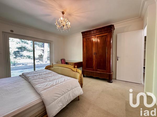 Location appartement 4 pièces 124 m² Nans-les-Pins