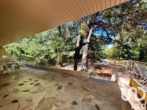 Location appartement 4 pièces 124 m² Nans-les-Pins