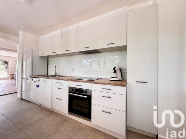 Location appartement 4 pièces 124 m² Nans-les-Pins