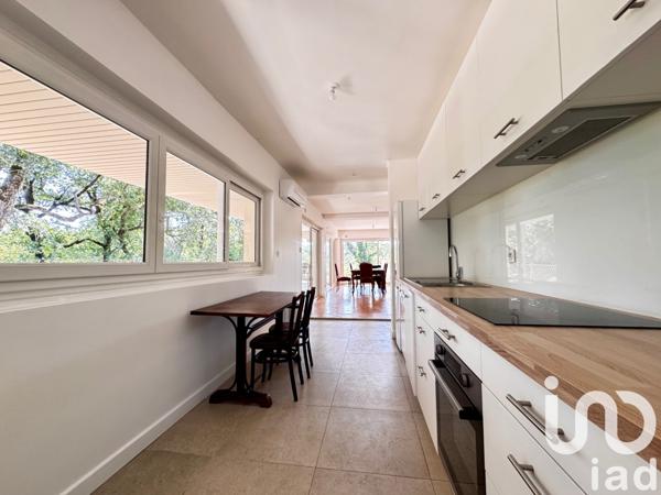 Location appartement 4 pièces 124 m² Nans-les-Pins