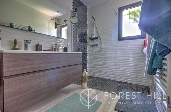 Le Boulou (66160) À découvrir en fin de lotissement : magnifique maison 4 faces