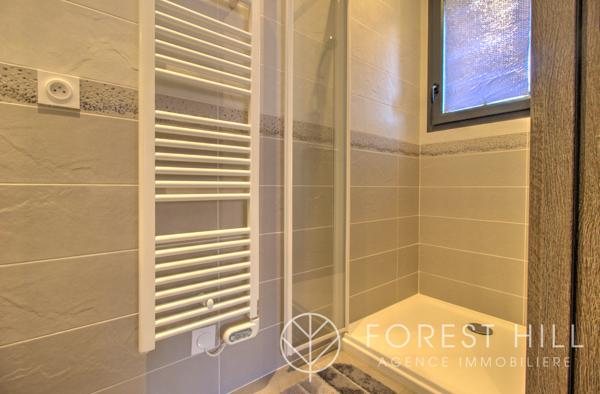 Le Boulou (66160) À découvrir en fin de lotissement : magnifique maison 4 faces