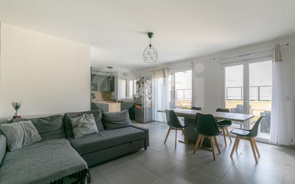Appartement à vendre    3 pièces • 70,62 m2 Champs-sur-Marne