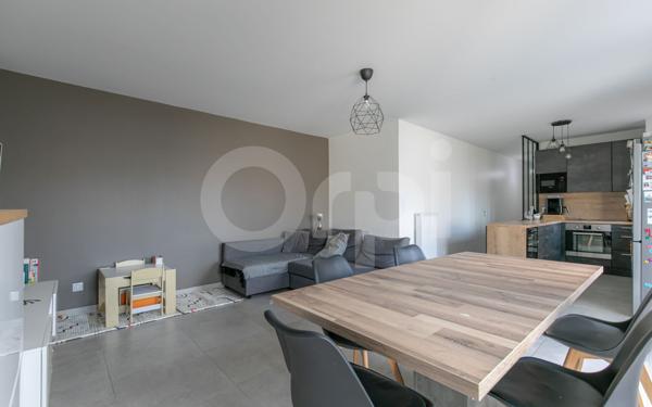 Appartement à vendre    3 pièces • 70,62 m2 Champs-sur-Marne