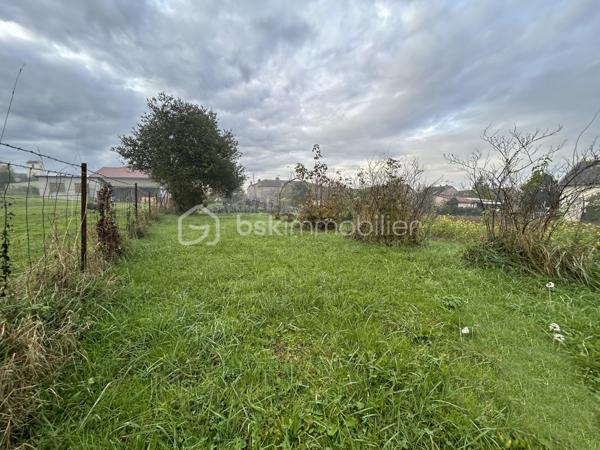 Terrain de 1 200 m²