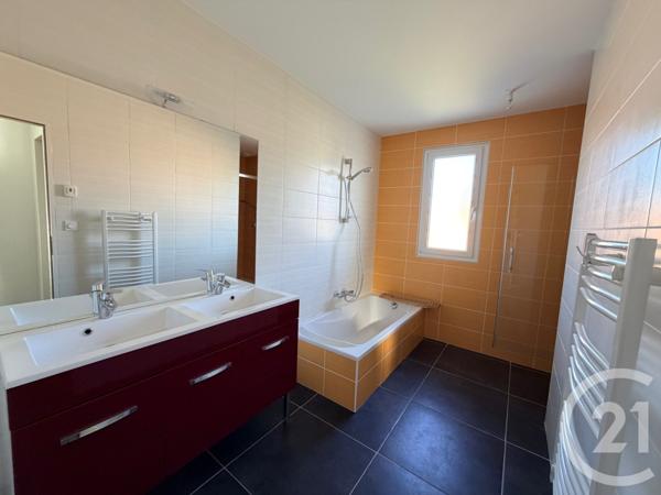 Appartement F4 à vendre  4 pièces - 64,32 m2 VOIRON - 38