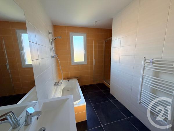 Appartement F4 à vendre  4 pièces - 64,32 m2 VOIRON - 38