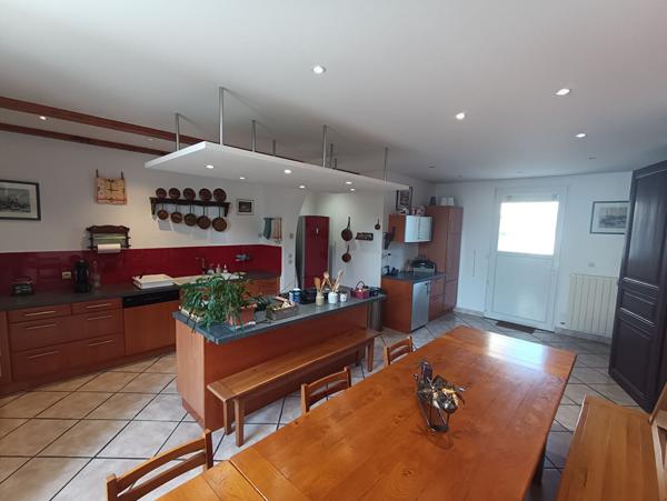 Frontignan centre ville - Magnifique appartement T6 de 248 M² avec terrasse...