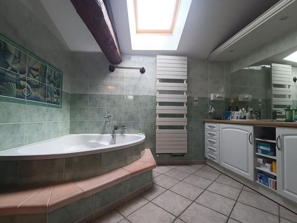 Frontignan centre ville - Magnifique appartement T6 de 248 M² avec terrasse...