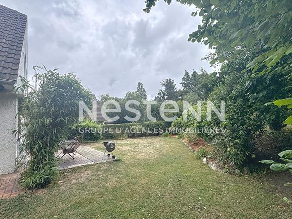 Maison Evry Courcouronnes 6 pièces, grand jardin, proche T12, écoles et collége, 4 chambres, grand salon, contrat Nestenn