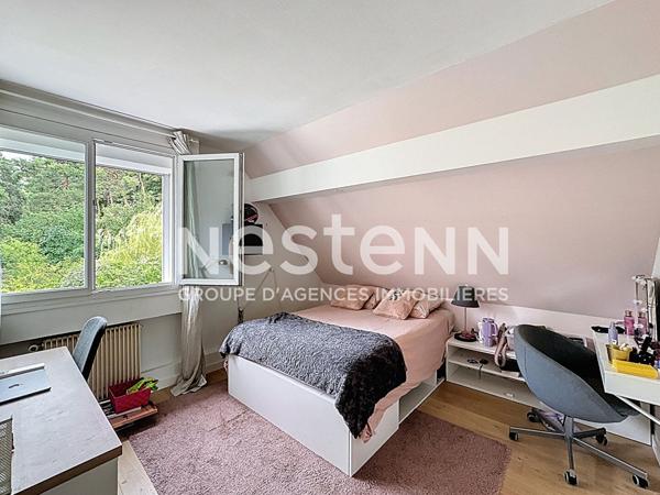 Maison Evry Courcouronnes 6 pièces, grand jardin, proche T12, écoles et collége, 4 chambres, grand salon, contrat Nestenn