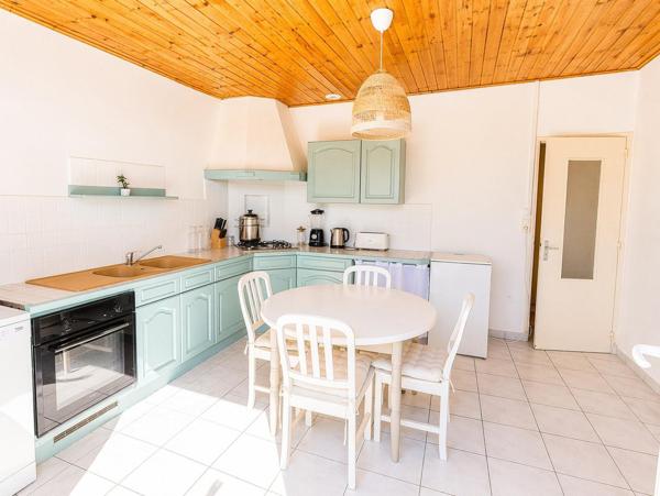 Maison et Hangar 674m2