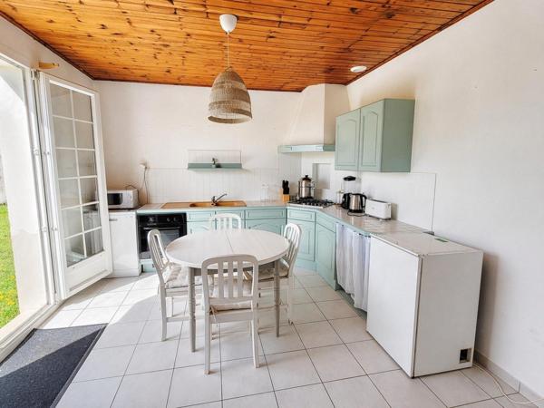 Maison et Hangar 674m2