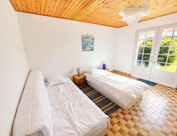 Maison et Hangar 674m2