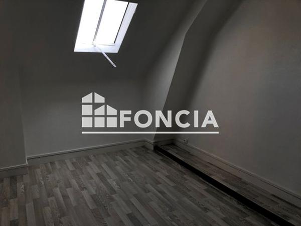 Location Appartement 2 pièces 41.8 m² - 30 QUAI DE PORTILLON Saint Cyr Sur Loire 37540