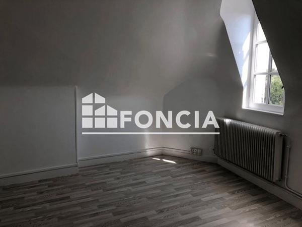 Location Appartement 2 pièces 41.8 m² - 30 QUAI DE PORTILLON Saint Cyr Sur Loire 37540