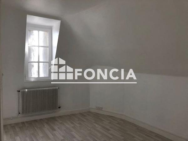 Location Appartement 2 pièces 41.8 m² - 30 QUAI DE PORTILLON Saint Cyr Sur Loire 37540